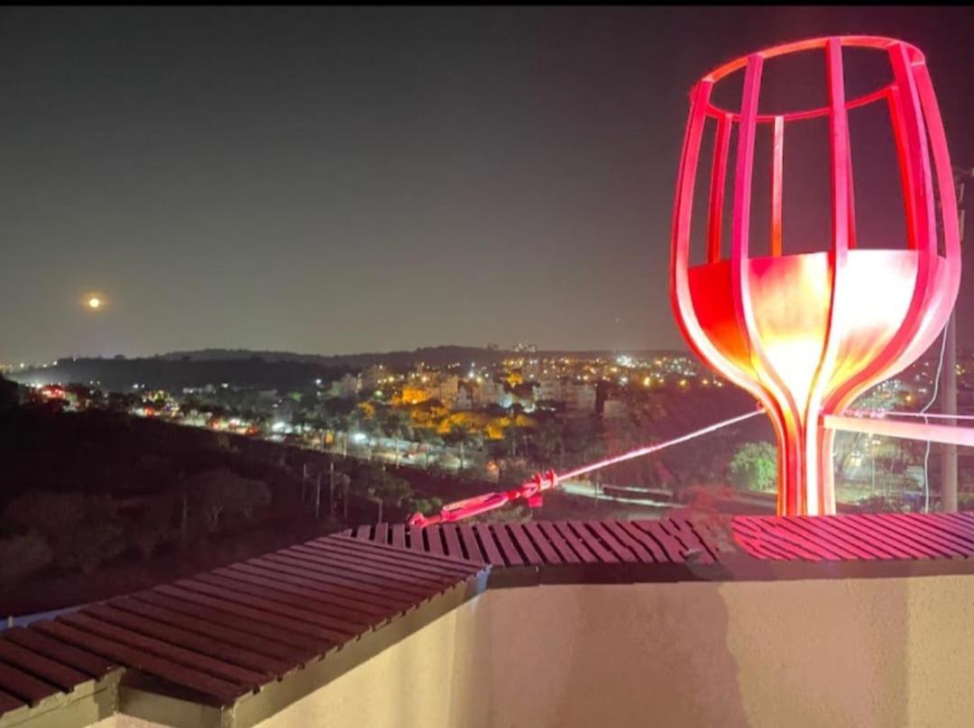 Aparthotel Atmosfera Bengaluru, India Zewnętrze zdjęcie